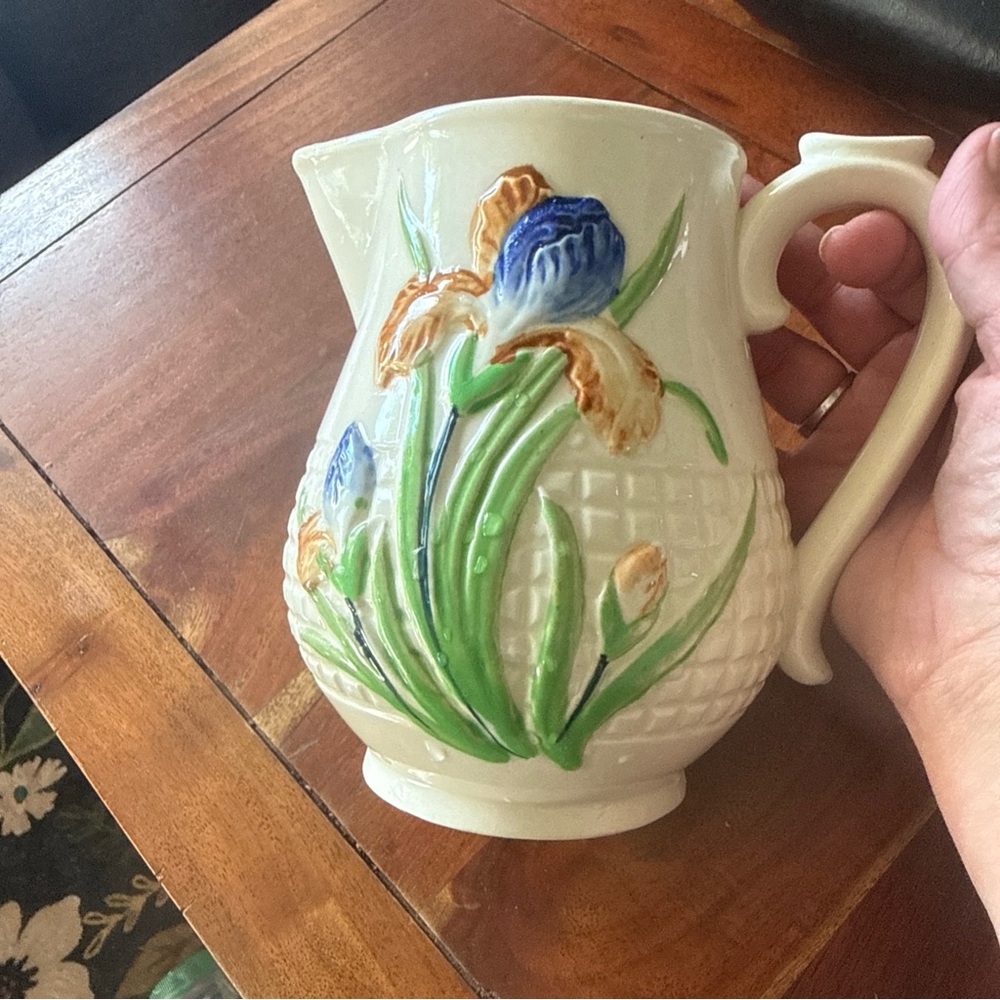 Vintage Earthenware Pitcher. Flower Pattern. Japan. Early to Mid 1800's. - Picture 4 of 9
